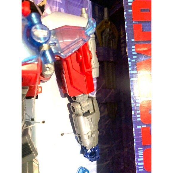 Transformers One Power Flip- Optimus Prime- Action Figure- 10” Electronic Robot - Picture 8 of 9
